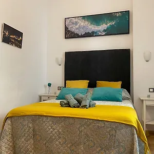  Apartamento Quiet In The Heart Of Pool & Free Parking