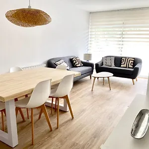 Con 3 Habitaciones, Terraza Y Jardin Comunitario Con Piscina En Apartamento Sant Antoni De Calonge